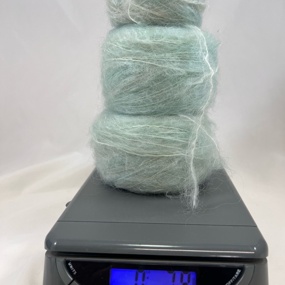 Hand dyed mohair yarn - Picture 3 of 4